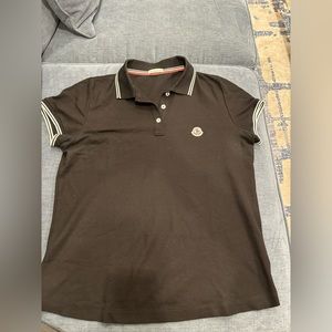 Black moncler men t shirt. No damages and barely worn. Perfect condition.